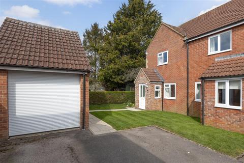 15 Bartletts Mead, Steeple Ashton, Trowbridge, BA14 6HF