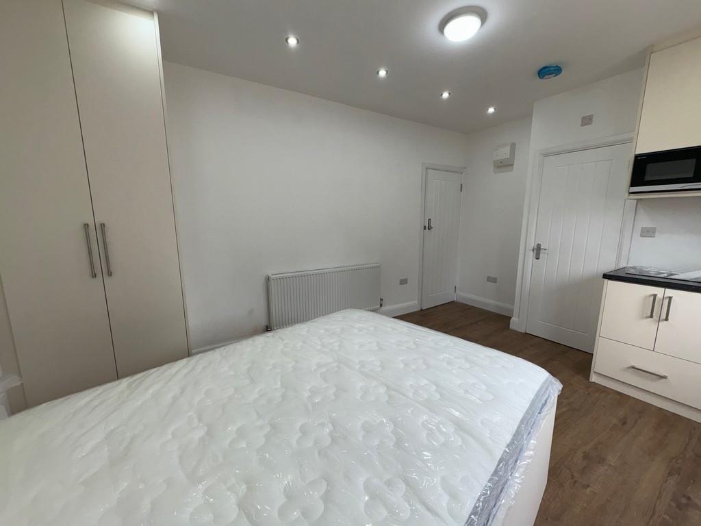 Flat2,72 Imperial Dr2