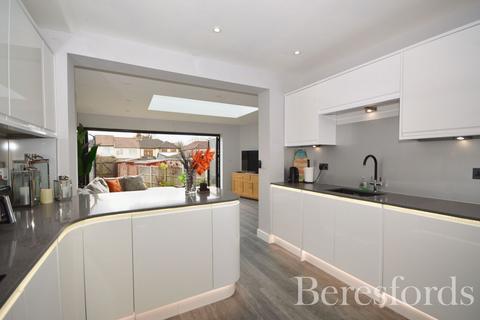 71 Laurel Crescent, Romford, RM7 0RU