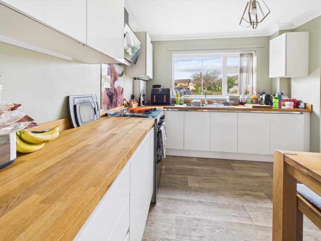 Kitchen e