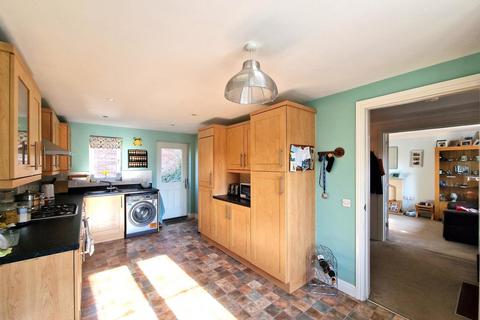 3 bedroom detached house for sale, Grebe Drive, Chedgrave