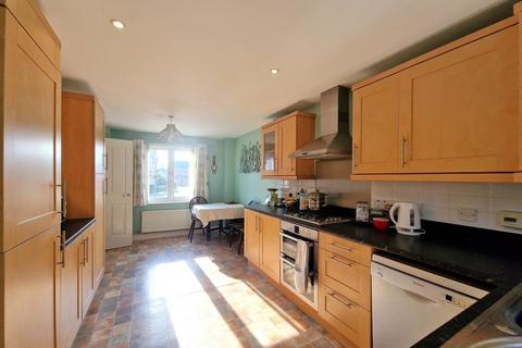 3 bedroom detached house for sale, Grebe Drive, Chedgrave