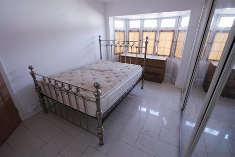 1 bedroom in a house share to rent, Brickfield Road, Thornton Heath