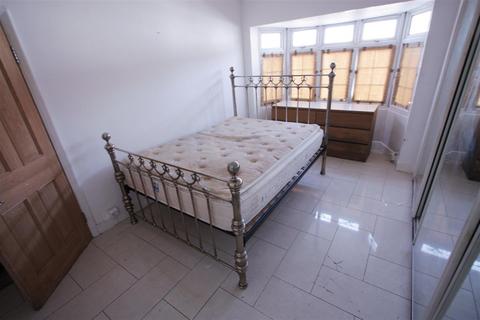 1 bedroom in a house share to rent, Brickfield Road, Thornton Heath