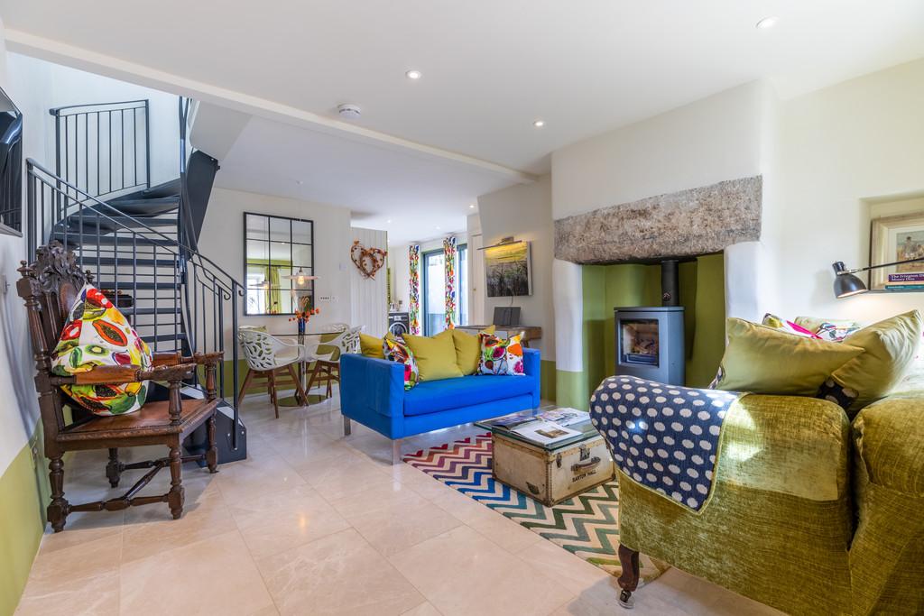 Open Plan Kitchen/Living Area