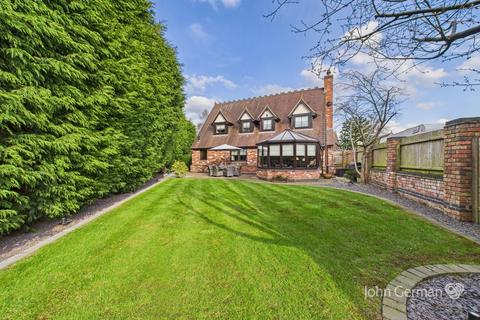 4 bedroom detached house for sale, Hawkesmoor Drive, Lichfield