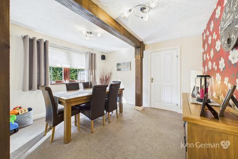 4 bedroom detached house for sale, Hawkesmoor Drive, Lichfield