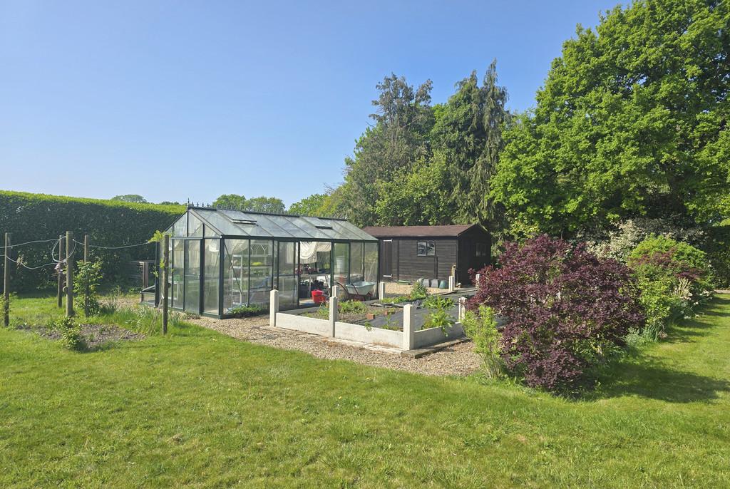 Woodlands New Garden 4