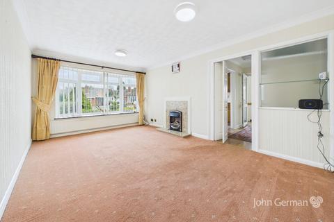 12 Barn Close, Stafford, ST17 9JH