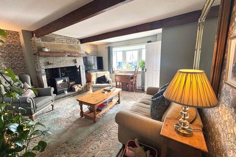2 bedroom cottage for sale, Long Row, Thornton