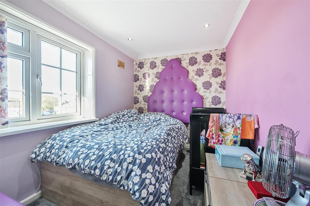 Bedroom 3.jpg