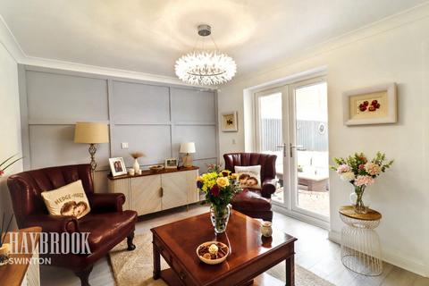 5 bedroom detached house for sale, Sheffield Road, Doncaster