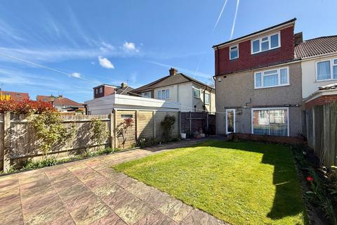 107 Elgin Avenue, Harrow, HA3 8QN