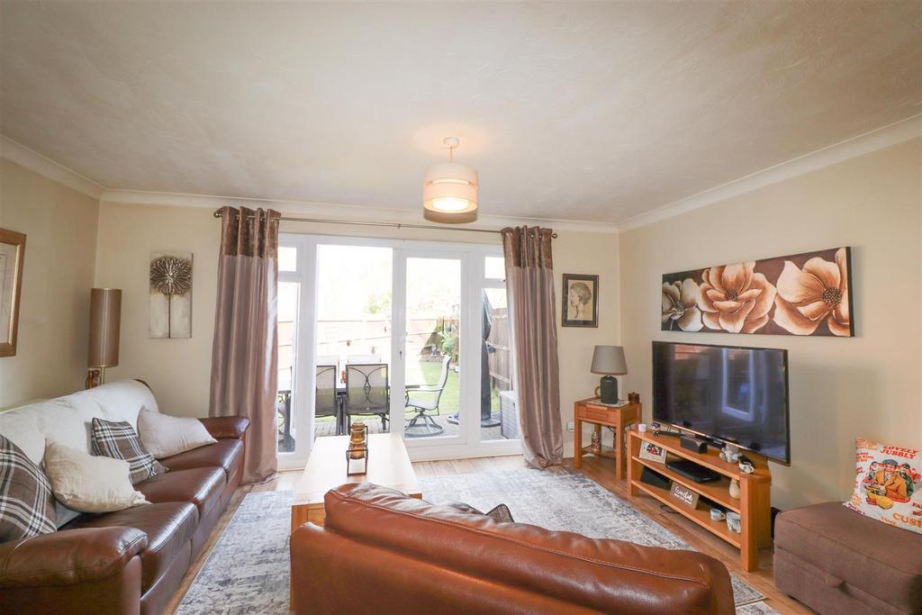 Living/Dining Room