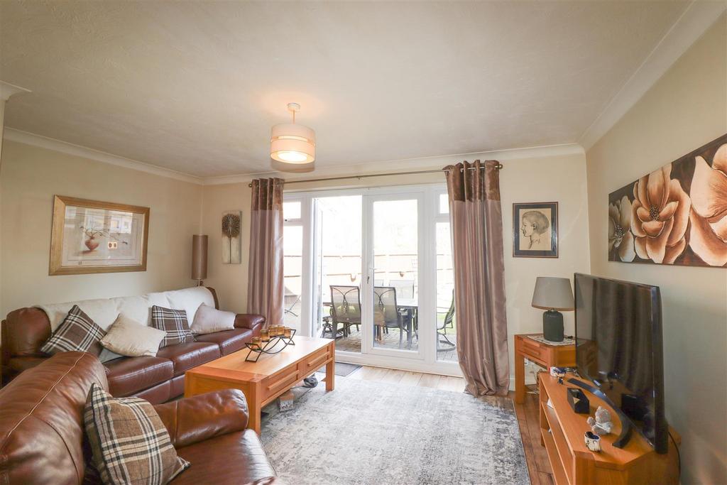 Living/Dining Room