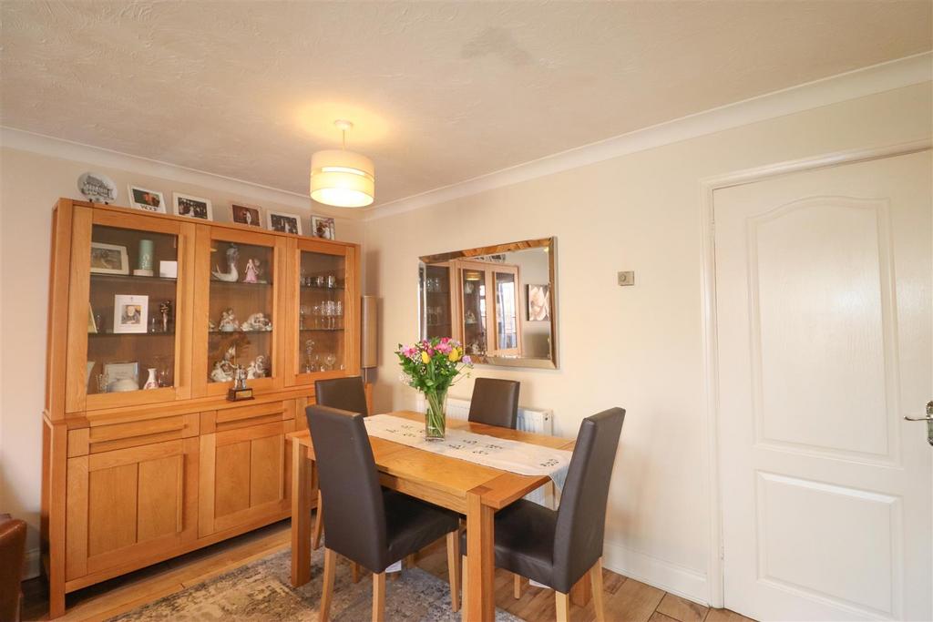 Living/Dining Room