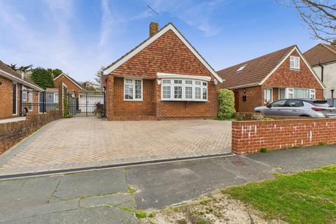 2 bedroom detached bungalow for sale, Morelands Road, Waterlooville PO7