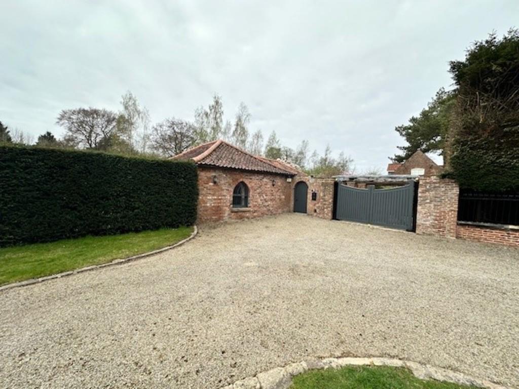 External to car gate