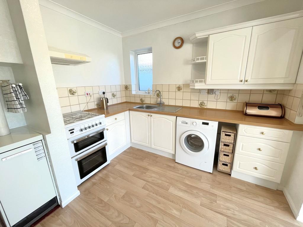32 North Lane Kitchen 2