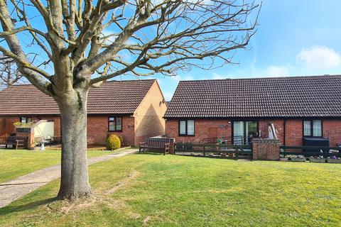 2 bedroom semi-detached bungalow for sale, Waterfield Meadows, North Walsham