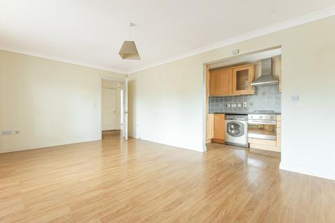 2 bedroom ground floor flat to rent, Reading Road, Winnersh