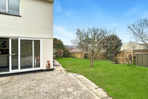 16 Halwyn Place, Truro, TR1 2LA