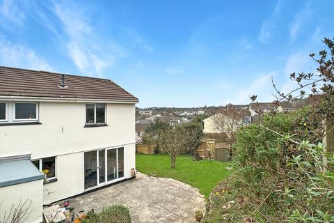 16 Halwyn Place, Truro, TR1 2LA
