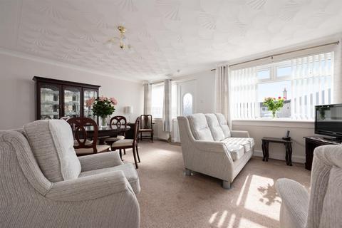 7 Almond Square, East Whitburn, Bathgate, EH47 8EU