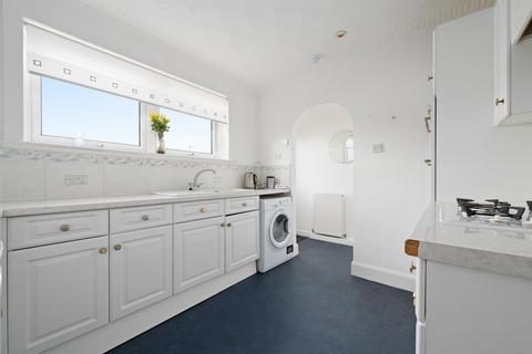 7 Almond Square, East Whitburn, Bathgate, EH47 8EU