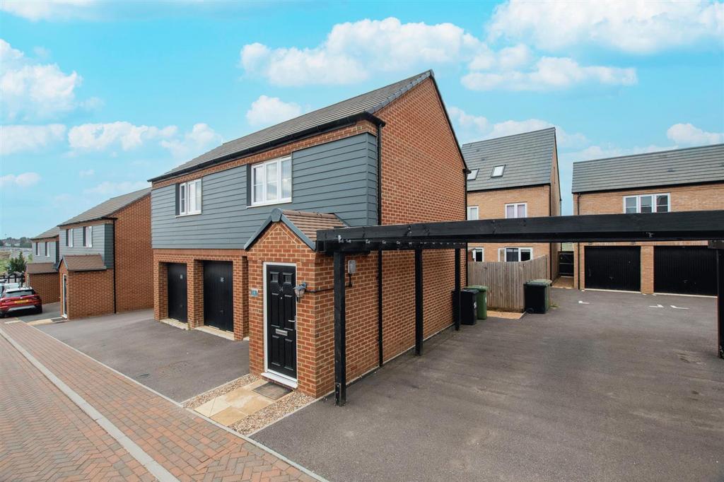 House exterior, garage