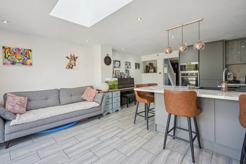 3 bedroom semi-detached house for sale, Oak End Drive, Iver Heath SL0