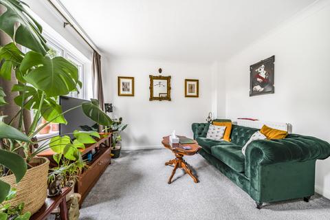 4 Greenacres Close, Orpington, BR6 7TS