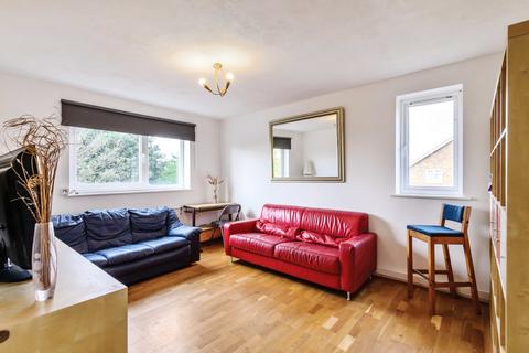 2 bedroom apartment for sale, The Alders, London SW16