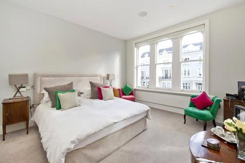 undefined, Elgin Crescent, London, W11