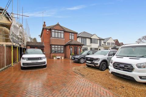 3 bedroom detached house for sale, Birchwood Road, Wilmington