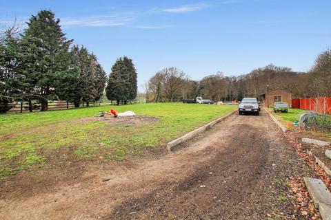 3 bedroom detached house for sale, Birchwood Road, Wilmington