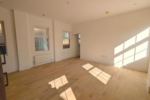 1 bedroom apartment for sale, NEW APARTMENTS - Baltic Road, Tonbridge, TN9 2NB