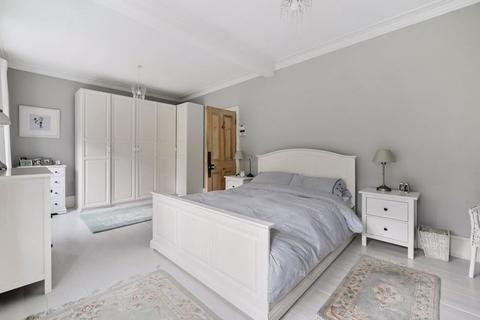 151 Sanderstead Road, South Croydon, CR2 0PH