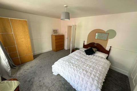 4 bedroom terraced house to rent, St. Mark Street, Gloucester GL1