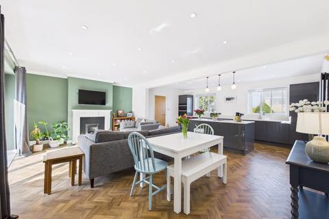 4 bedroom detached house for sale, Manor Road, Swanland