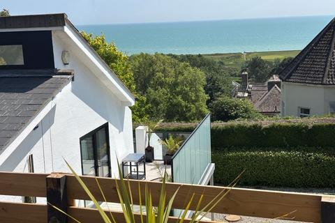 Merryfold Cliff Road, Hythe, CT21 5XJ