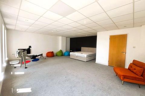 Merryfold Cliff Road, Hythe, CT21 5XJ