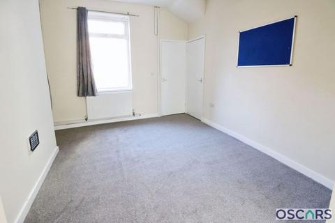 2 bedroom terraced house to rent, Thirlmere Avenue, Hull