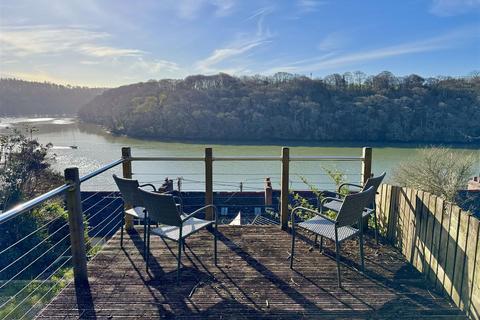 undefined, AMAZING RIVER VIEWS Scobles Terrace, Malpas, Truro