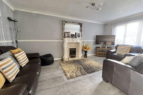 4 bedroom semi-detached house for sale, Abingdon Road, Erdington, Birmingham, B23 5HR