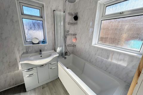 21 Hawthorn Road, Rochester, ME2 2HW