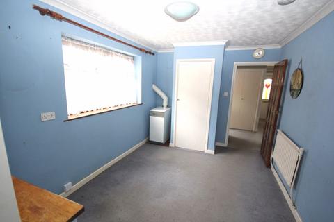 4 bedroom semi-detached bungalow for sale, Oakley