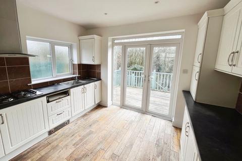 39 Bishops Road, Bolton, BL3 2JE