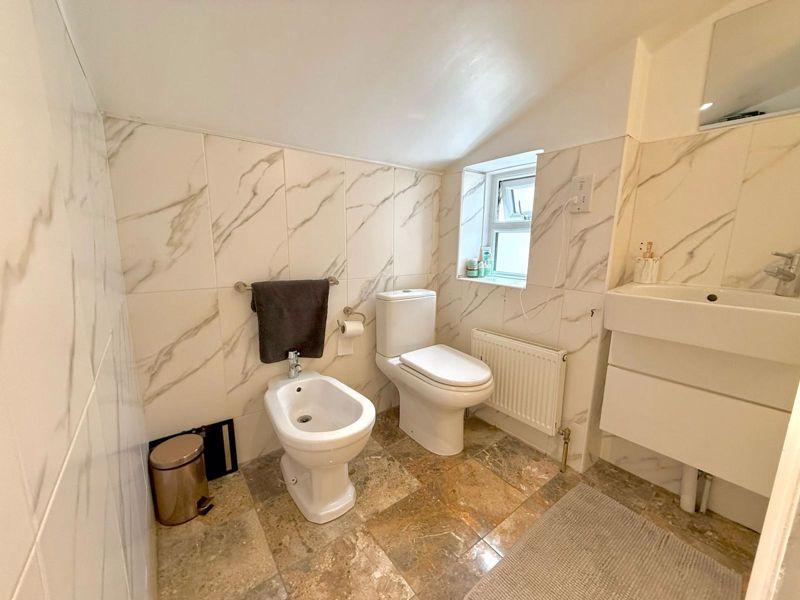 Ensuite
