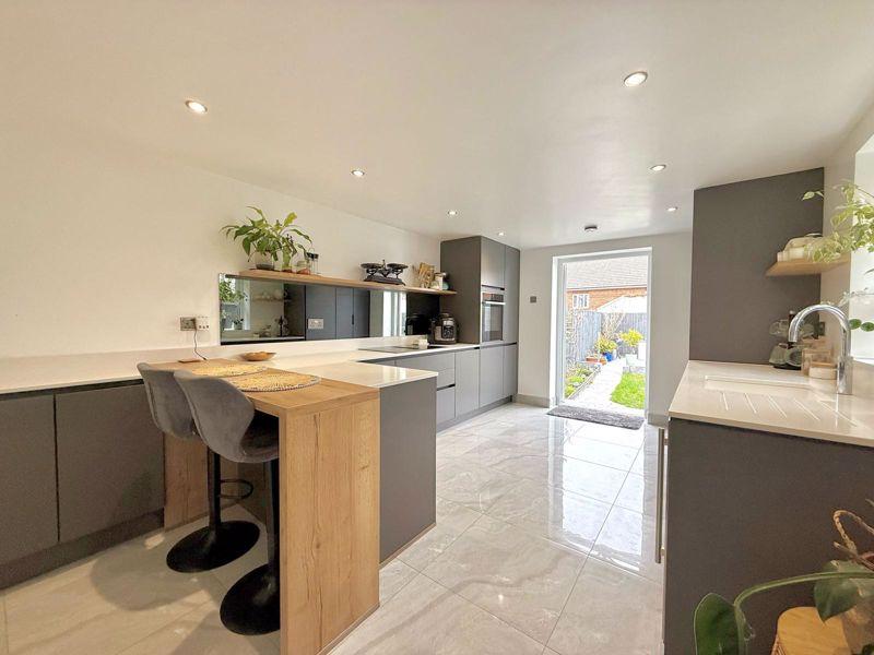 Kitchen/Breakfast